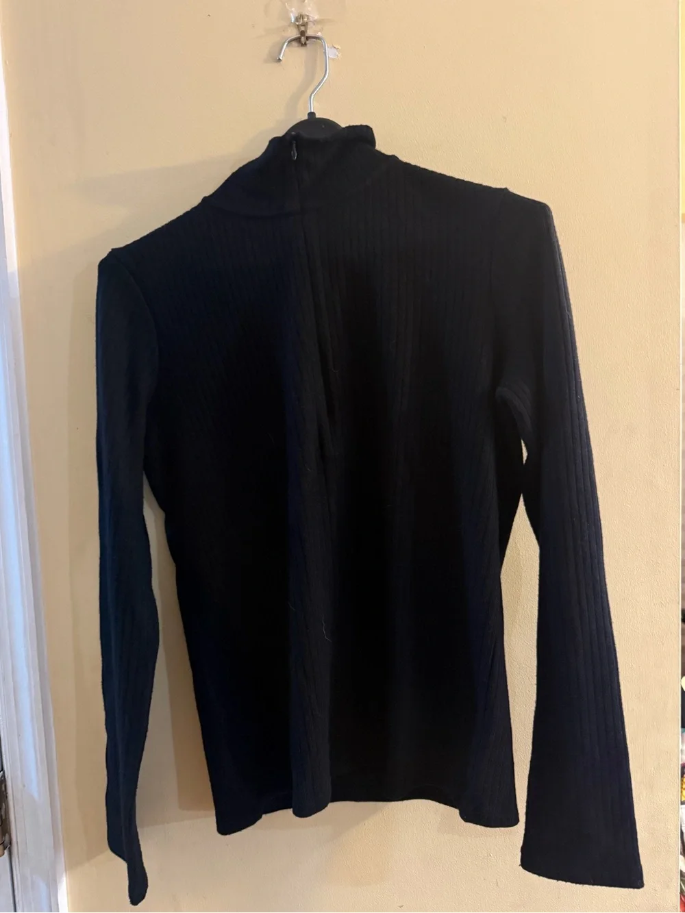VINCE black cotton ribbed long-sleeve top features a quarter-zip closure, large